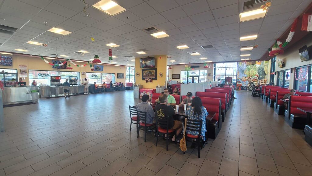 Tacos El Gordo seating