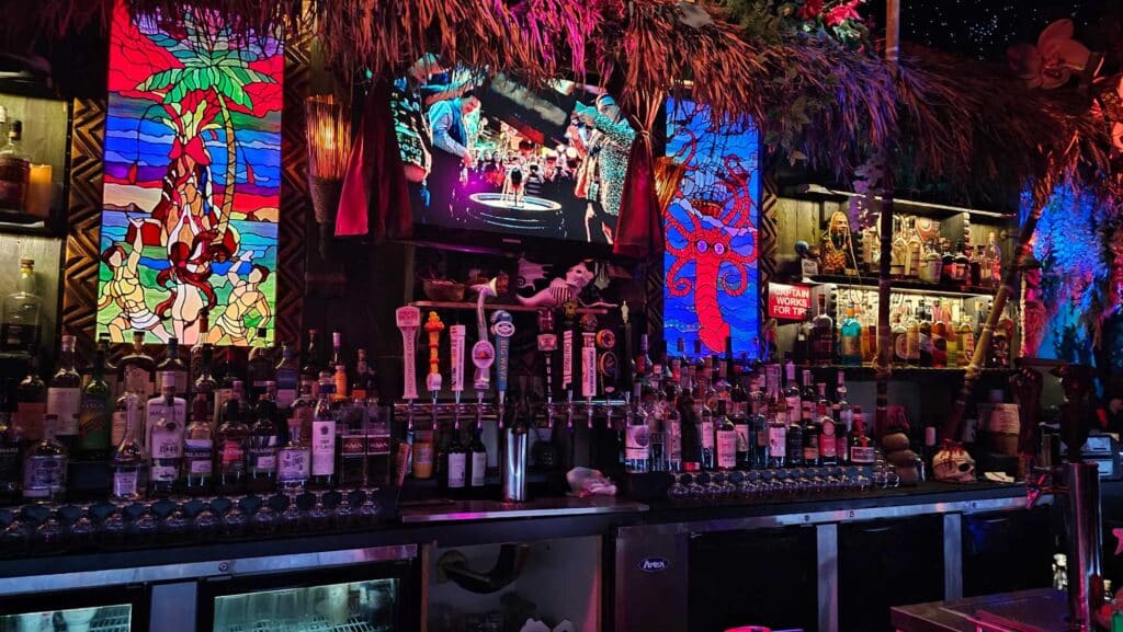 Bar