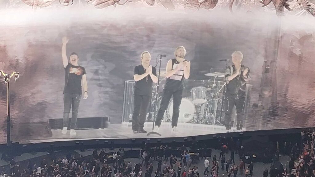 U2