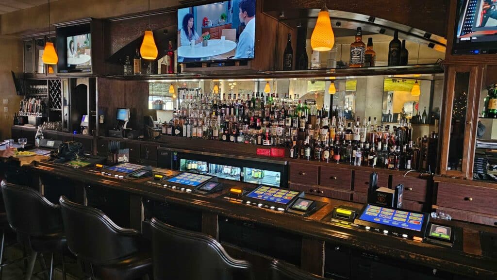 Bar and Gaming