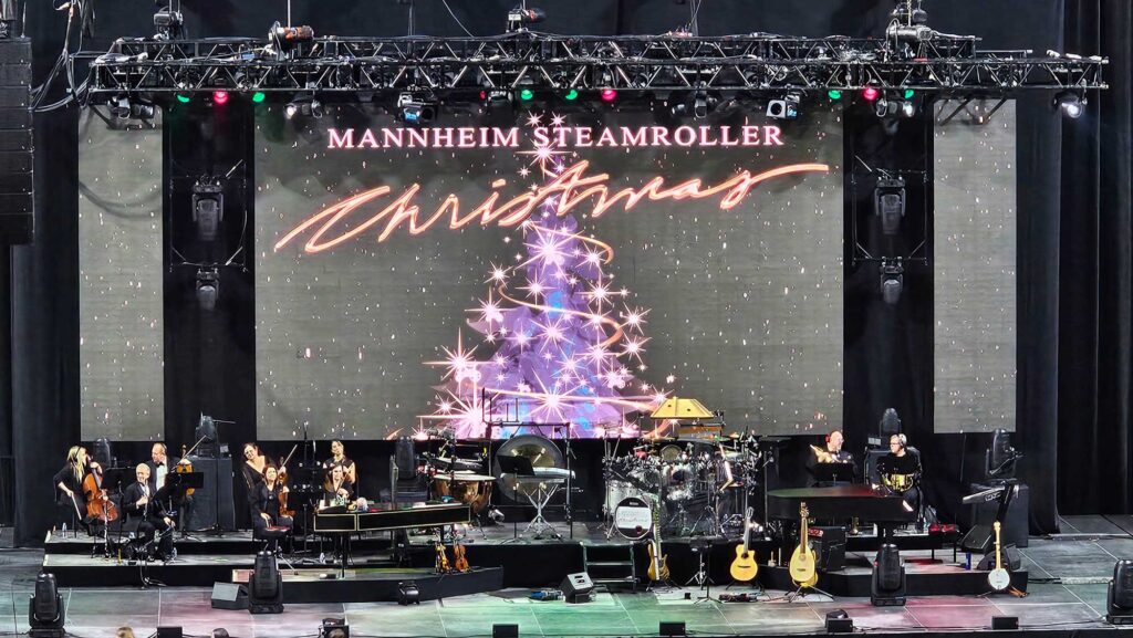 Mannheim Steamroller Christmas