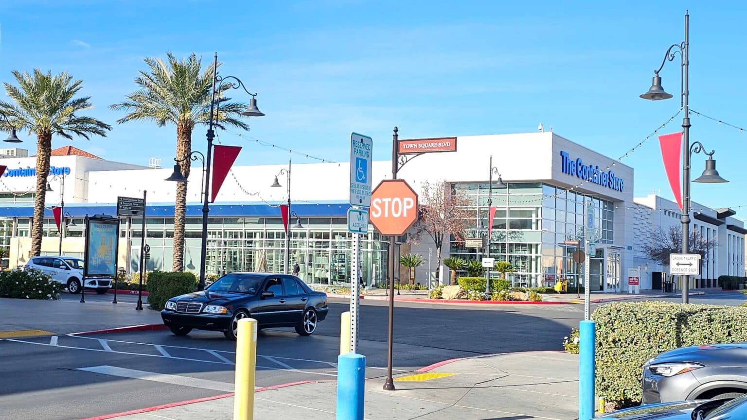 Town Square Las Vegas Excellent Retail, Astonishing Restaurants