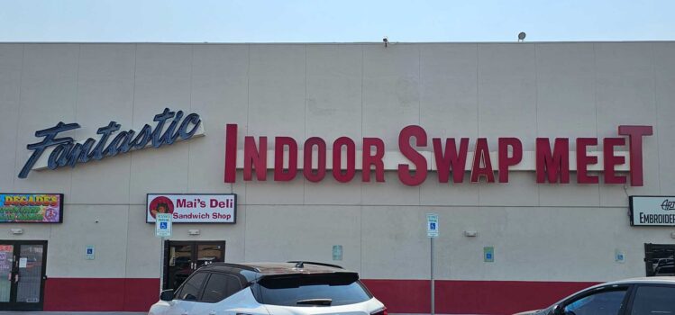 Fantastic Indoor Swap Meet