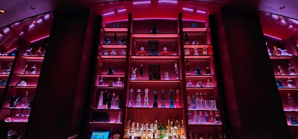 Back Bar
