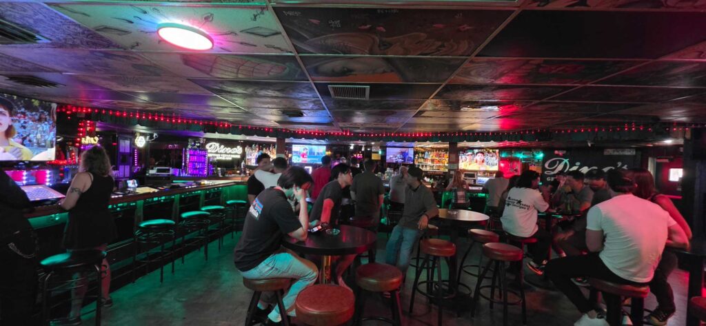 Bar