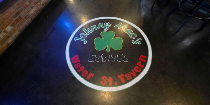 Johnny Macs Water Street Offer Excellent Wings More Music