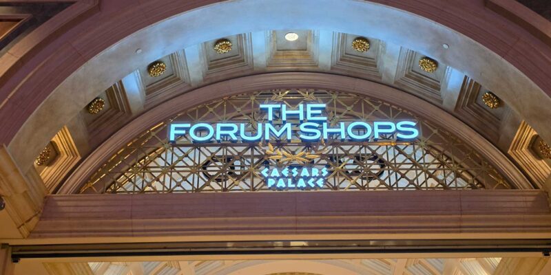 The Forum Shops Popular Rich Reasons To Buy